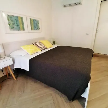 Le Nuvole Di Ortigia Nocleg ze śniadaniem 4*
